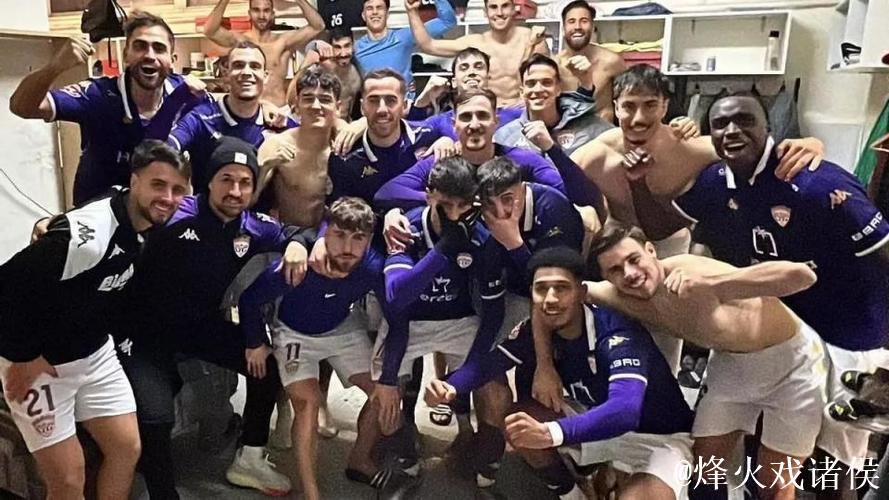 即将迎战巴萨，CD瓜达拉哈拉将主场临时扩容到8500座